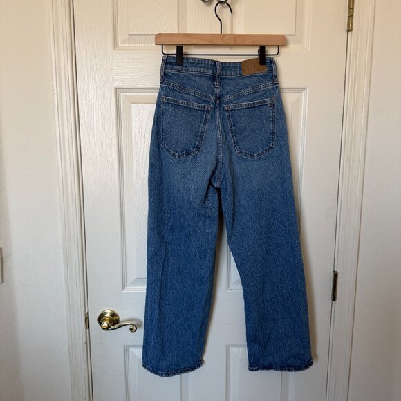 The Curvy Perfect Vintage Wide-Leg Crop Jean (25, Cresslow Wash) - Picture 7 of 12